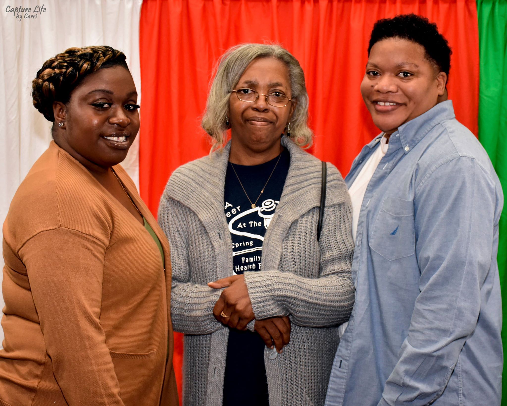 48421989_364159324368436_8937940295752876032_n